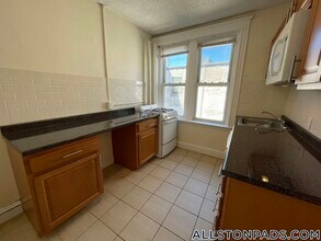 5 Barrows St, Unit 6 in Boston, MA - Building Photo - Building Photo