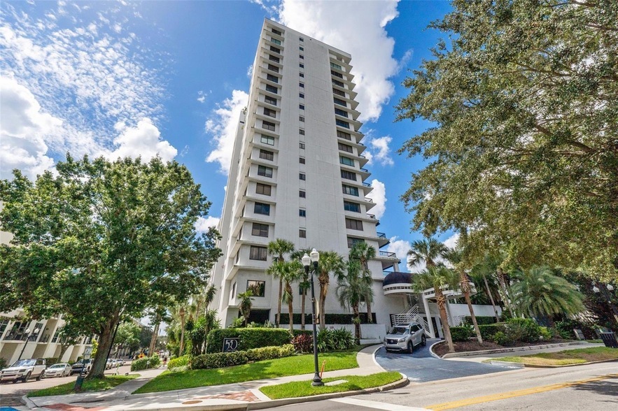 530 E Central Blvd, Unit 904 in Orlando, FL - Building Photo