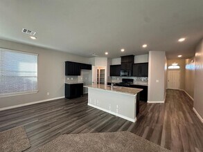 14816 Slippery Falls Cir in Oklahoma City, OK - Building Photo - Building Photo