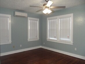 2211 17th St-Unit -B in Lubbock, TX - Building Photo - Building Photo
