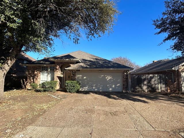 8009 Tree Leaf Ln in Fort Worth, TX - Building Photo - Building Photo