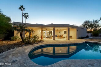 9919 North 47th Pl in Phoenix, AZ - Building Photo - Building Photo