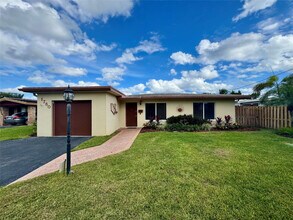 1780 NW 39th Pl in Oakland Park, FL - Building Photo - Building Photo