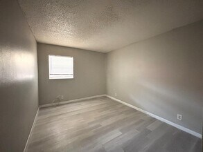 7635 SW 10th St, Unit A in North Lauderdale, FL - Foto de edificio - Building Photo