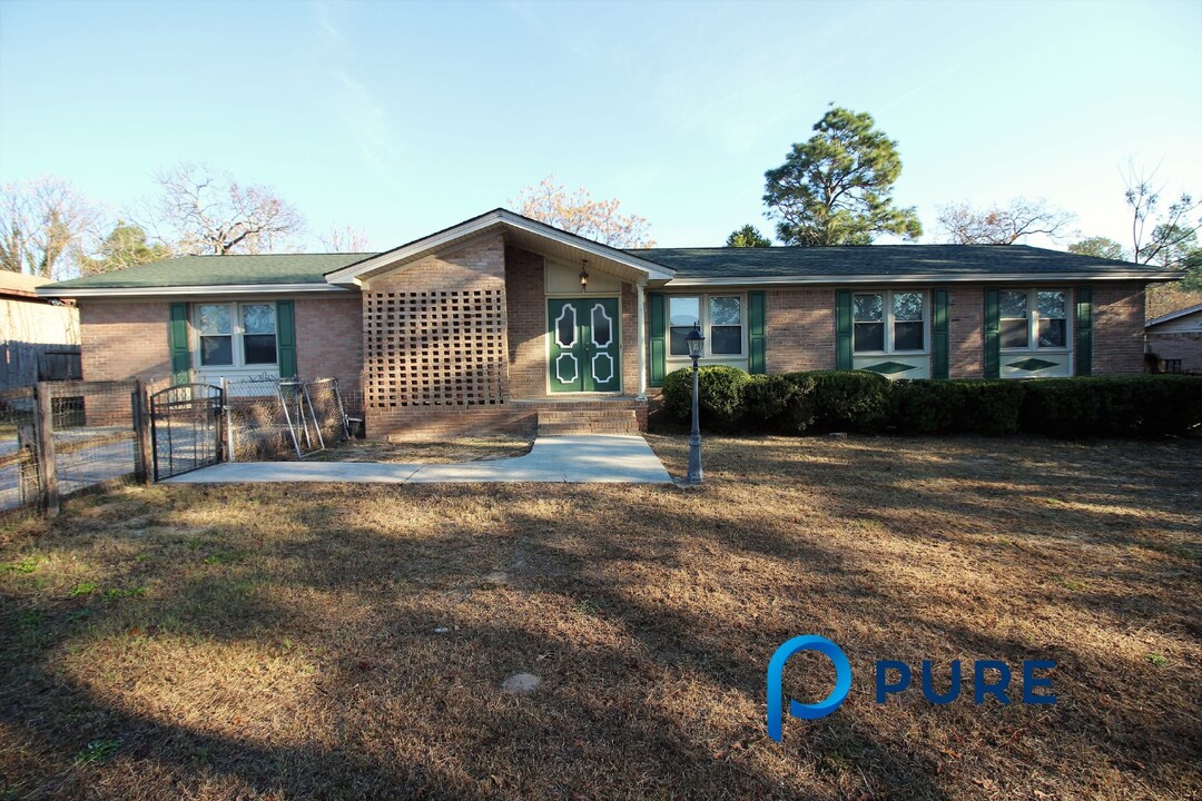 2756 Emanuel Church Rd in West Columbia, SC - Building Photo