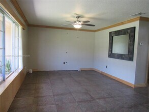 7771 NW 21st Ct in Sunrise, FL - Building Photo - Building Photo