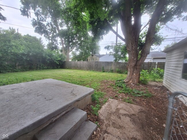 2222 Groff Ave in Indianapolis, IN - Building Photo - Building Photo