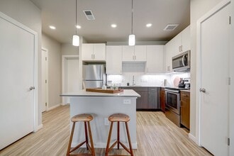 The Tenzing in Westminster, CO - Foto de edificio - Building Photo