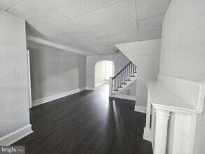 4528 N 16th St in Philadelphia, PA - Building Photo - Building Photo