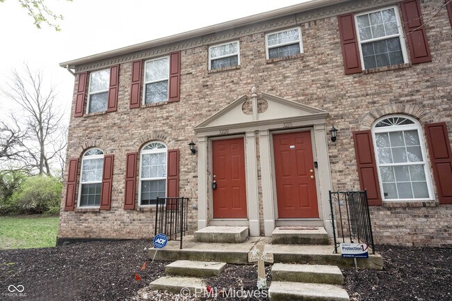 3220 River Villa Way in Indianapolis, IN - Building Photo - Building Photo