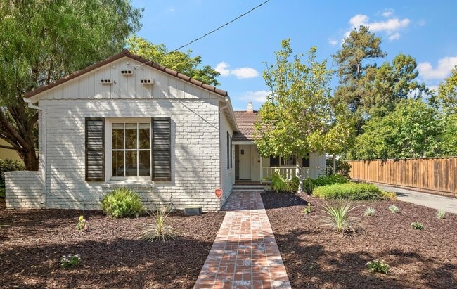 property at 925 Fremont St