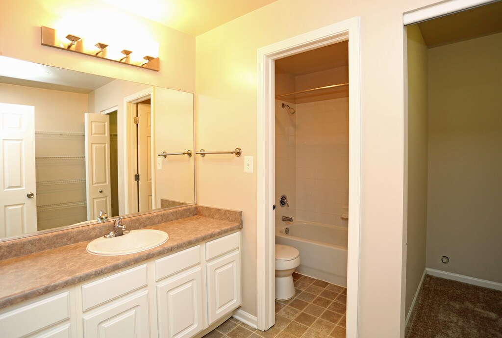 Park Butterfield Apartments Mundelein, IL Apartments