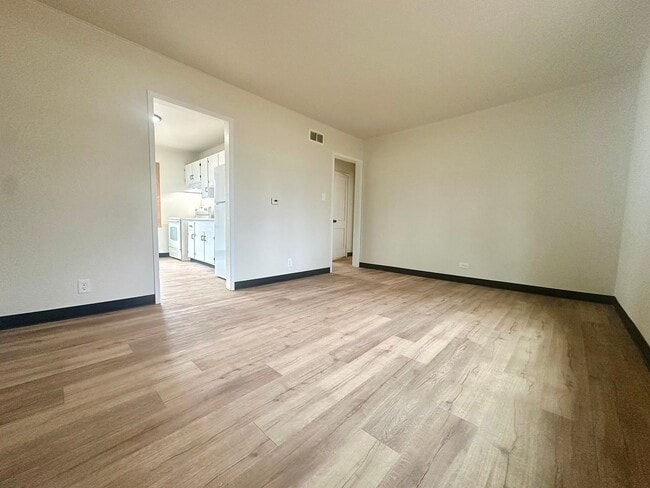 3313-3315 Pompon St in Manitowoc, WI - Building Photo - Building Photo