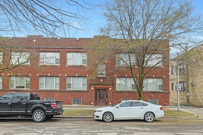 1343 W 80th St in Chicago, IL - Building Photo - Building Photo