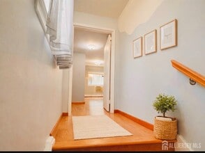 20 Lake Ave in East Brunswick, NJ - Building Photo - Building Photo