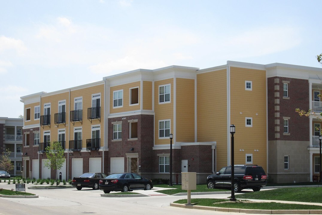 2525 Solana Way in Indianapolis, IN - Building Photo