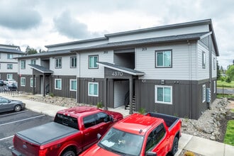 Fisher Park Apartments in Salem, OR - Foto de edificio - Building Photo