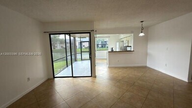 1160 Washington Cir in Homestead, FL - Building Photo - Building Photo