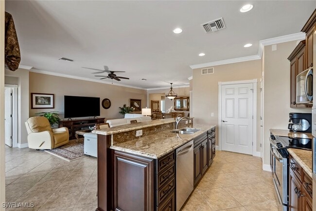 property at 5847 Plymouth Pl