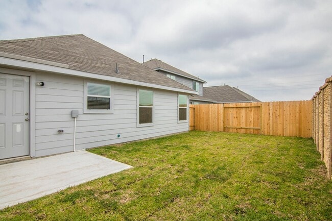 5722 Plantation Forest Dr