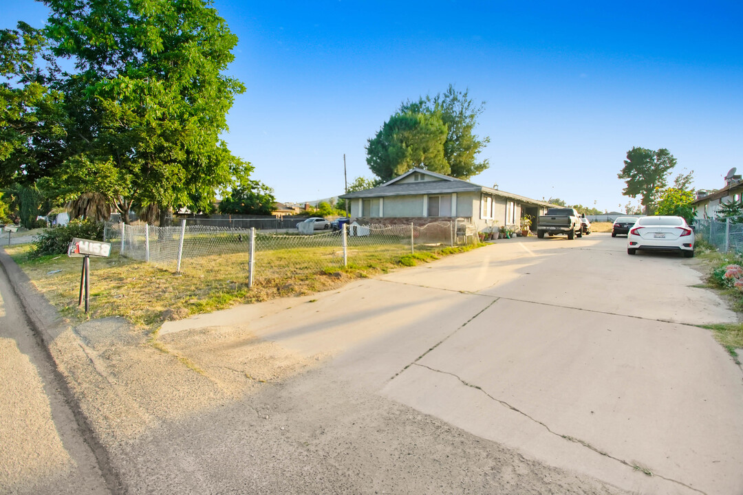 4158 N E St in San Bernardino, CA - Building Photo