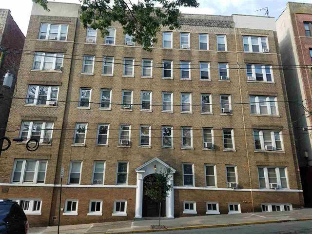 325 79th St, Unit 45 in North Bergen, NJ - Foto de edificio