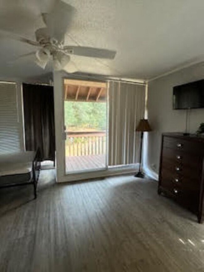 213 Lakeside Villla in Diamondhead, MS - Building Photo - Building Photo
