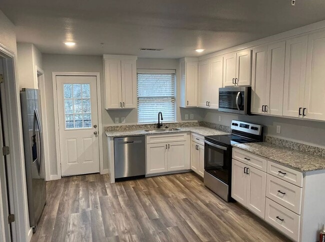 1838 N Scull Creek Dr in Fayetteville, AR - Building Photo - Building Photo