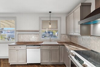 1607 Riverside Dr in Nashville, TN - Building Photo - Building Photo