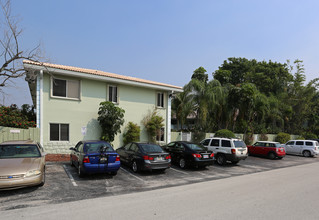 1423 Holly Heights Dr in Fort Lauderdale, FL - Building Photo - Building Photo