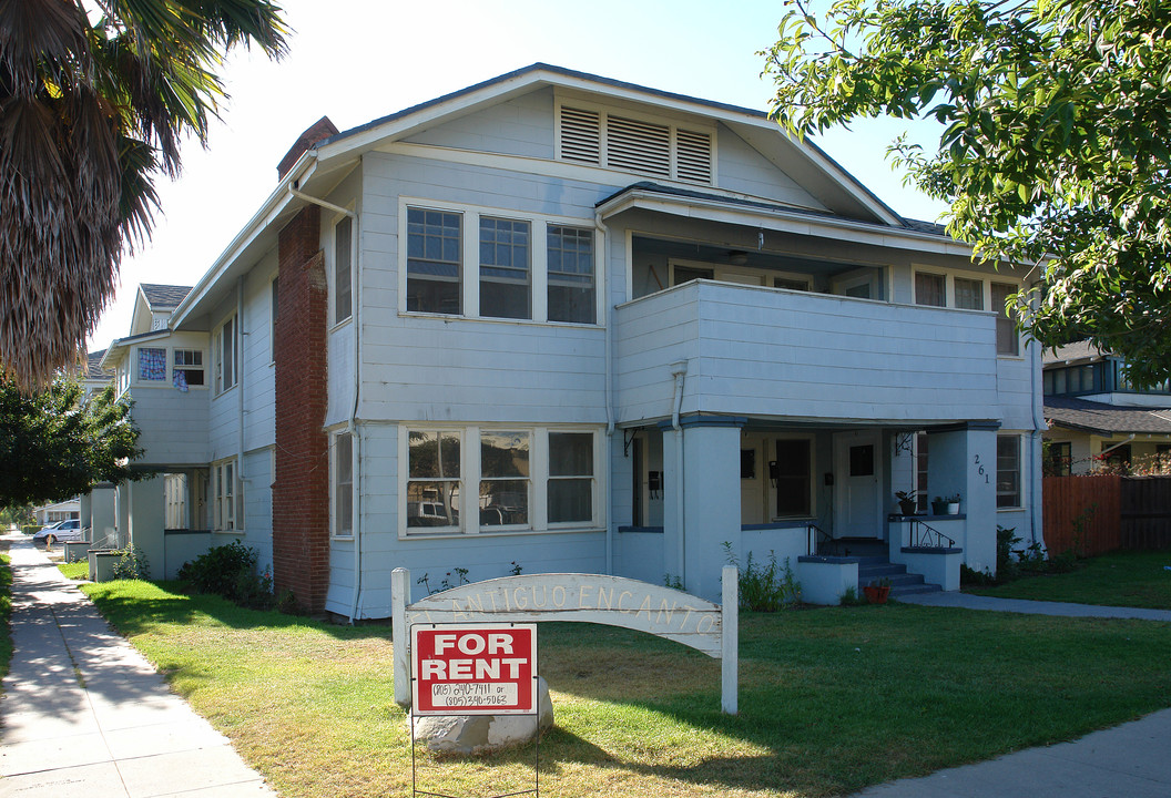 El Antiguo Encante in Oxnard, CA - Foto de edificio