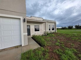 1324 NE 18th Terrace in Cape Coral, FL - Building Photo