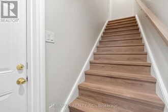 315 Aldred Dr in Port Perry, ON - Building Photo - Building Photo