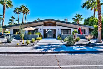 1900 S Camino Real in Palm Springs, CA - Building Photo - Primary Photo