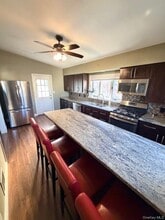 25 Mansion Ave in Yonkers, NY - Foto de edificio - Building Photo