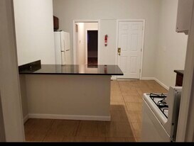 45 Hawkins St in Newark, NJ - Building Photo