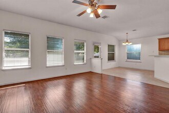 3761 Rod Carew Dr in Round Rock, TX - Building Photo - Building Photo