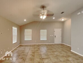 3995 Emilio Ln in Jacksonville, FL - Building Photo - Building Photo
