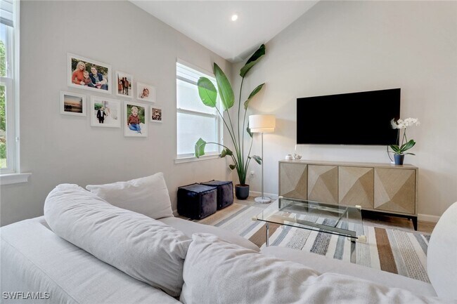 property at 4534 Arboretum Cir