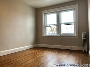 11 Gray St in Cambridge, MA - Building Photo - Building Photo