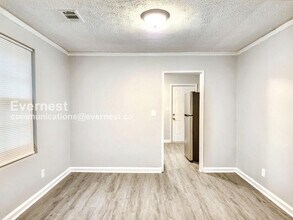 2672 Northview Ave in Decatur, GA - Foto de edificio - Building Photo