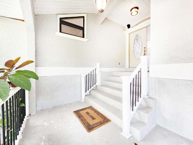 5106 W Shr Dr in New Port Richey, FL - Building Photo - Building Photo