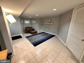 60 Q St NW in Washington, DC - Foto de edificio - Building Photo