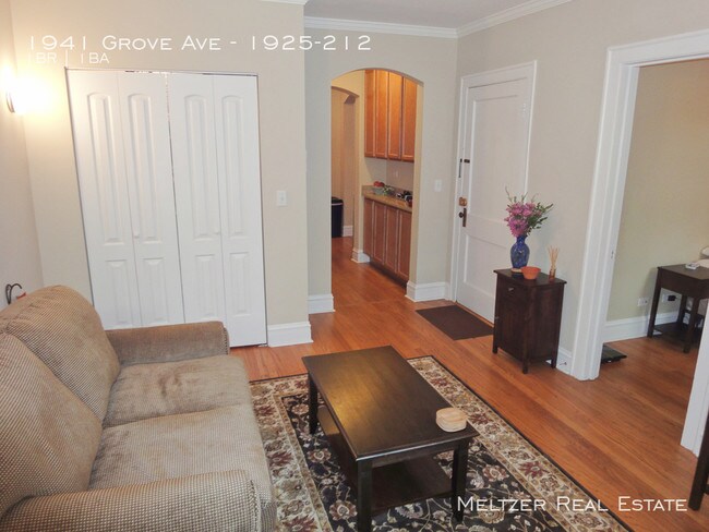 1941 Grove Ave-Unit -1925-212 in Berwyn, IL - Foto de edificio - Building Photo