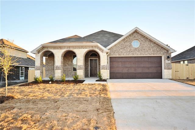 122 Eagle Feather Rd in Waxahachie, TX - Building Photo