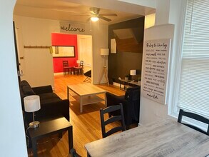 829 Mulford Street, Unit Evanston - Unit 1 in Evanston, IL - Foto de edificio - Building Photo