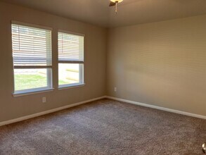 136 Clay Creek Ln in Montgomery, TX - Building Photo - Building Photo