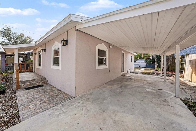 816 W Minnehaha St in Tampa, FL - Building Photo - Building Photo