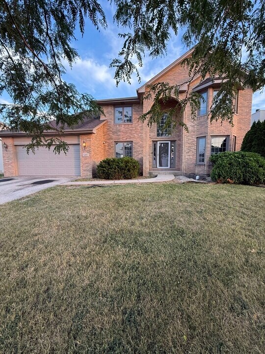 6201 Old Plank Blvd in Matteson, IL - Building Photo