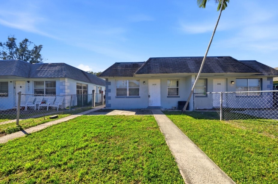1439 NW 8th Ave in Fort Lauderdale, FL - Building Photo